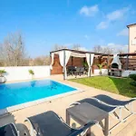 Charming Rose 1&2 With Pool * Poreč