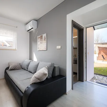 Apartment Charming Rose 1&2 With Pool Porec