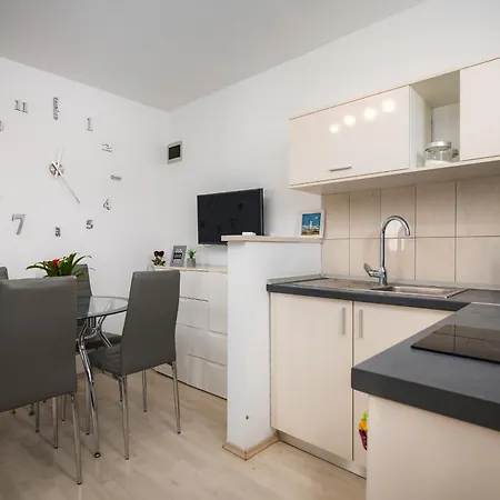 Apartamento Charming Rose 1&2 With Pool