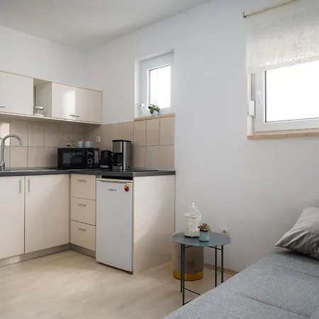 Apartment Charming Rose 1&2 With Pool *