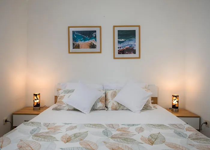 Charming Rose 1&2 With Pool Apartman