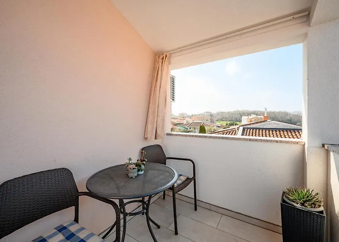 Apartman Charming Rose 1&2 With Pool