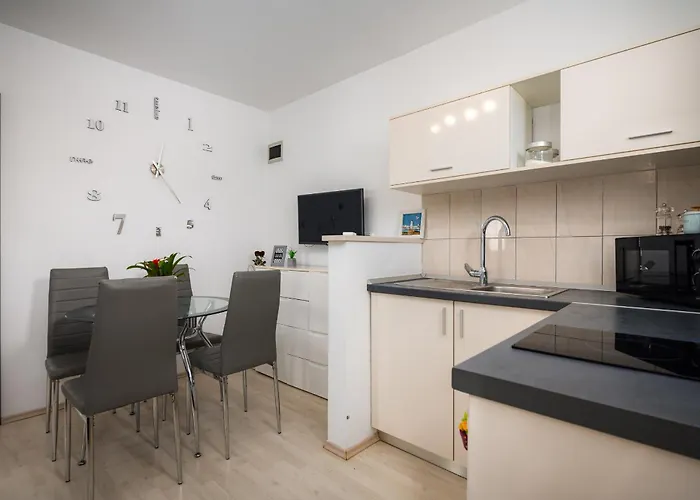 아파트 Charming Rose 1&2 With Pool