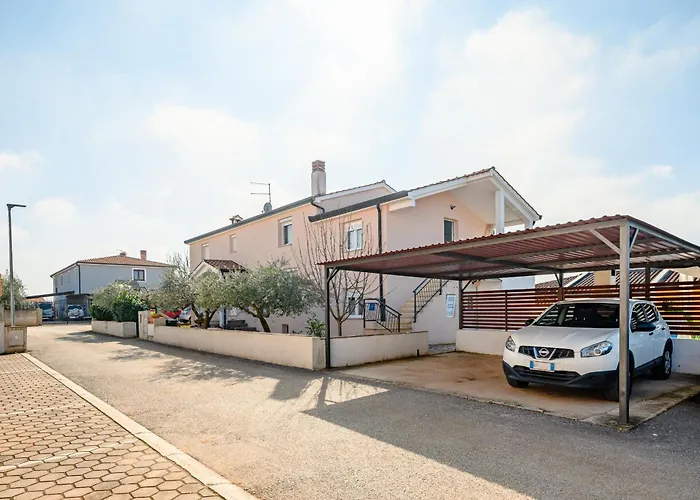 Apartman Charming Rose 1&2 With Pool *