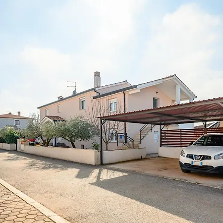 Appartement Charming Rose 1&2 With Pool *